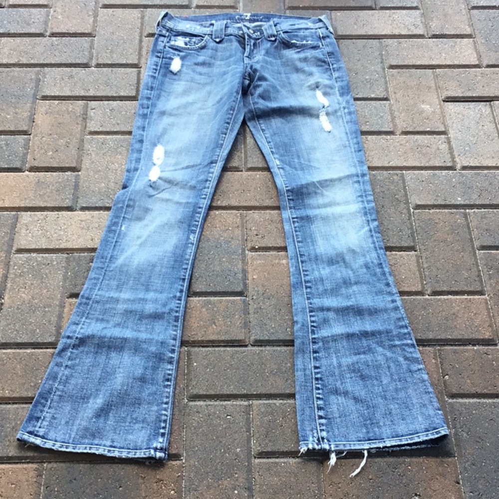 https://seven7jeans.com/